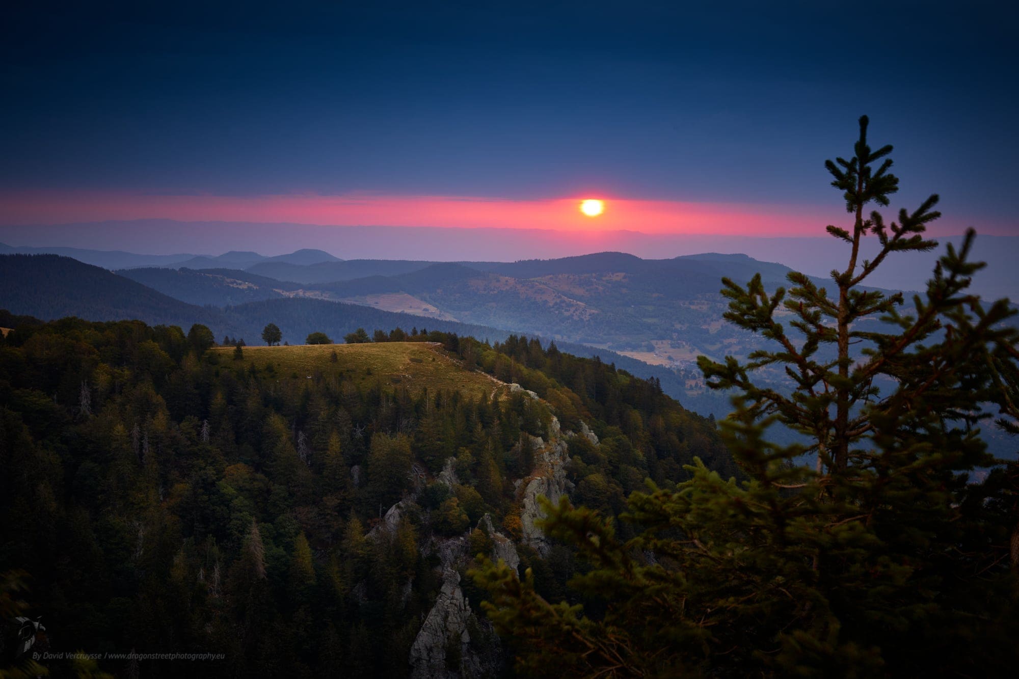 Soleil rouge, Vosges, France